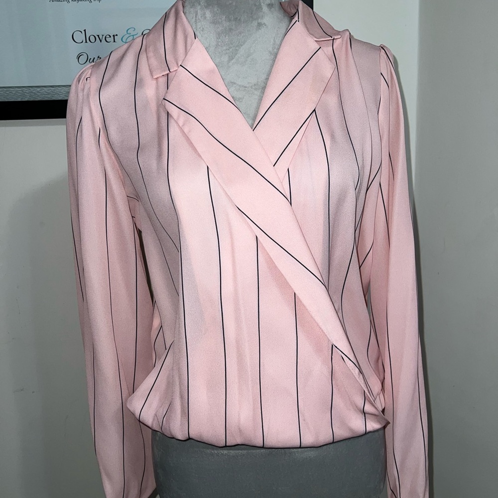Low Cut Reyon Pink Striped Blouse w/Elastic Waist - Size Medium NWT